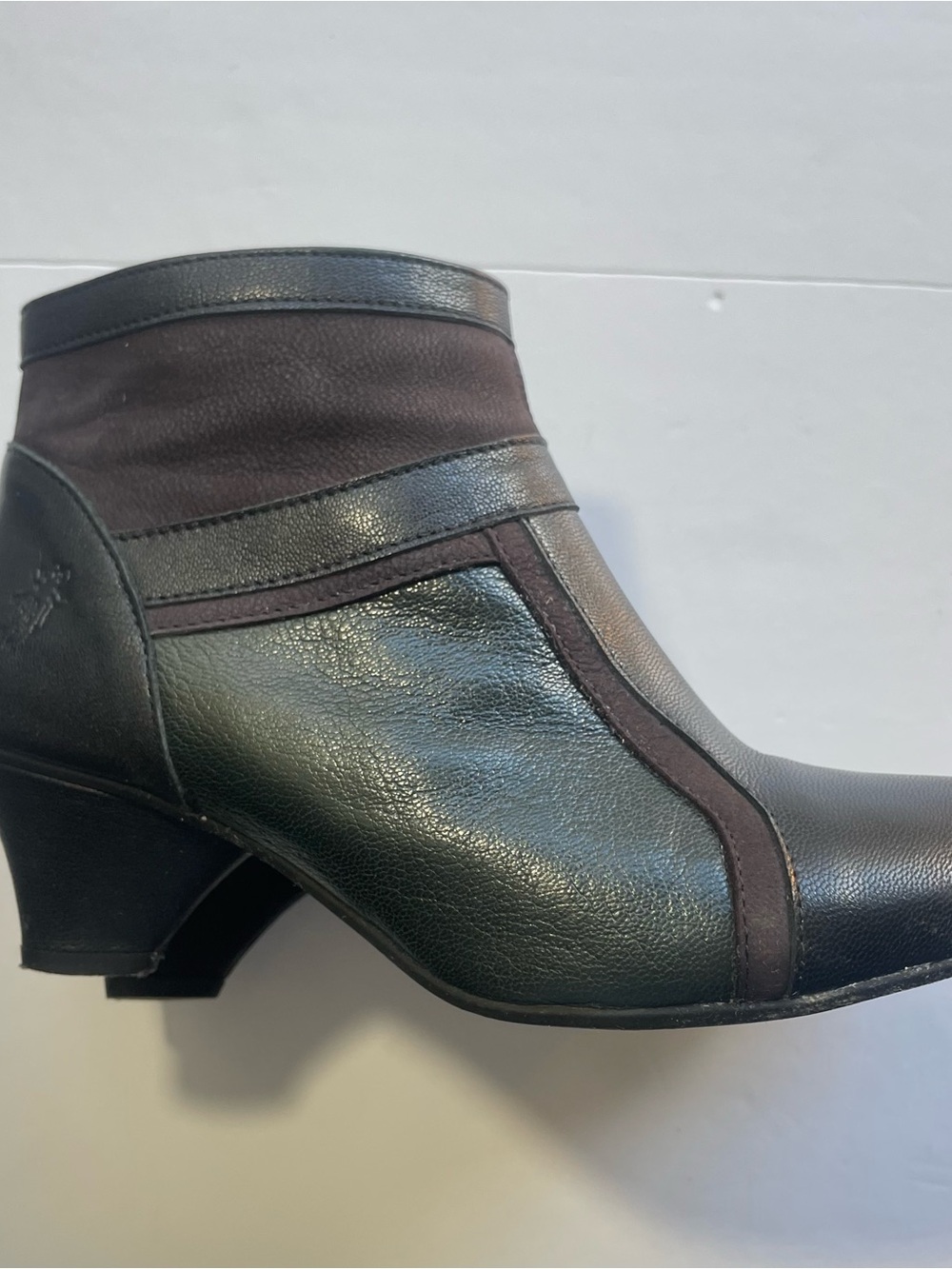 Us 8 Fly London Leather Ankle Black Brown and Green Zip Heeled Bootie